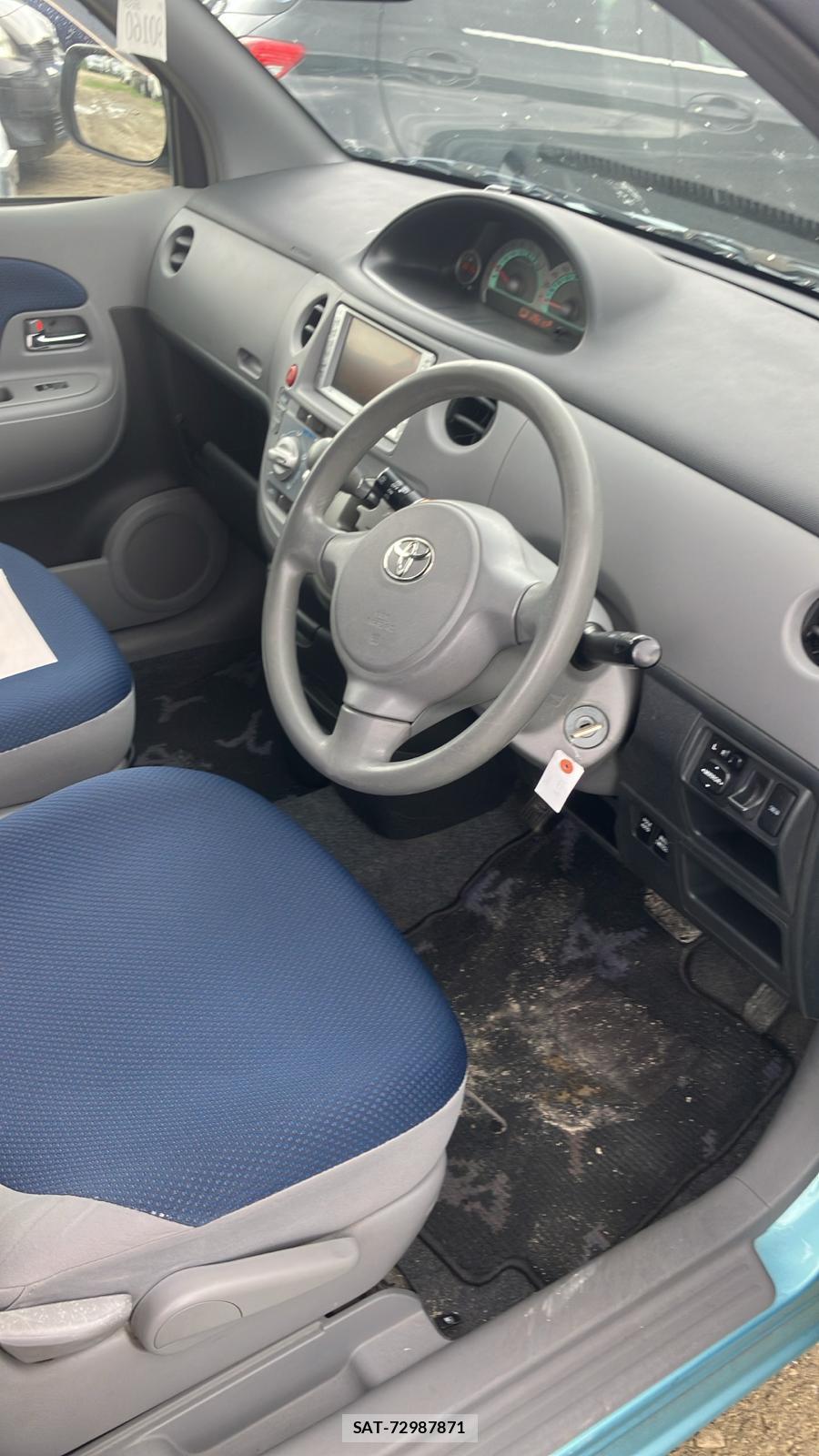 Toyota SIENTA 2004 6634472-11