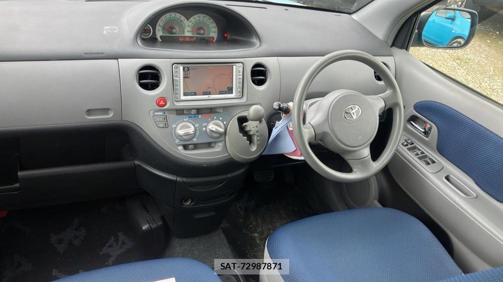 Toyota SIENTA 2004 6634472-13