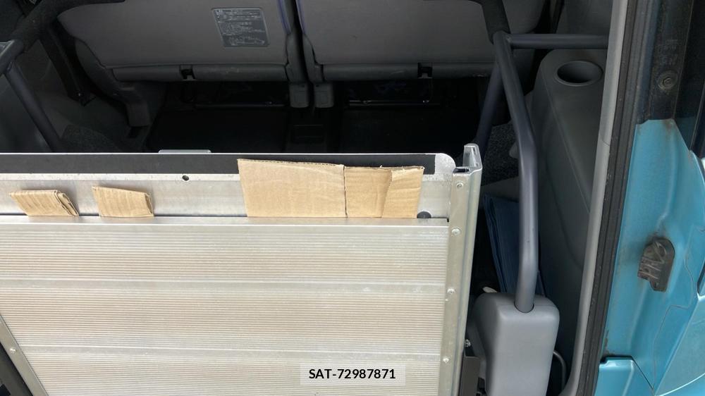 Toyota SIENTA 2004 6634472-20