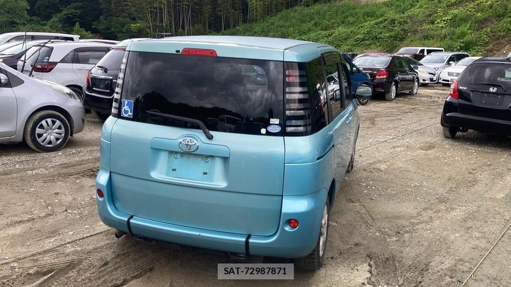 Toyota SIENTA 2004 6634472-4