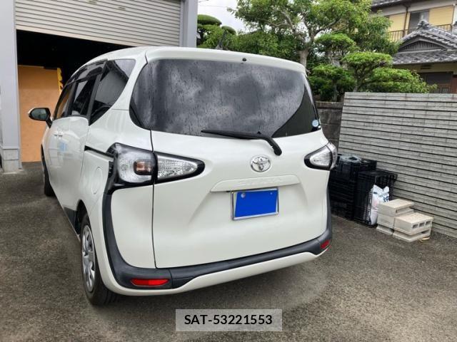Toyota SIENTA 2016-07 7272636-3