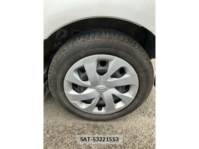 Toyota SIENTA 2016-07 7272636-6