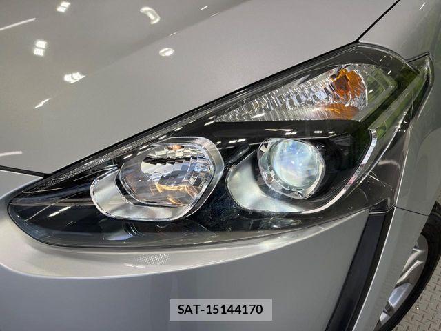 Toyota SIENTA 2016-05 7272624-12