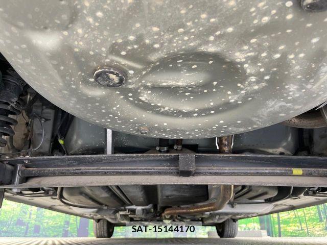 Toyota SIENTA 2016-05 7272624-19