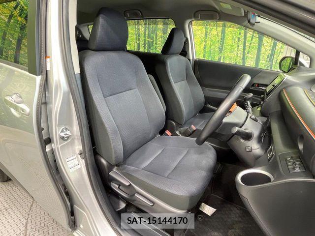 Toyota SIENTA 2016-05 7272624-7