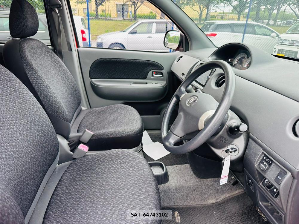 Toyota SIENTA 2012 7171846-11