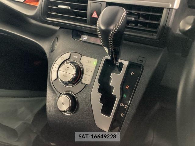Toyota SIENTA 2020-02 7272931-16