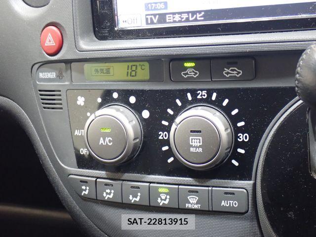 Toyota SIENTA 2014-06 7272286-13