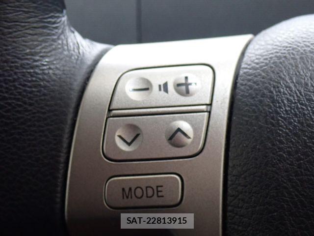 Toyota SIENTA 2014-06 7272286-17