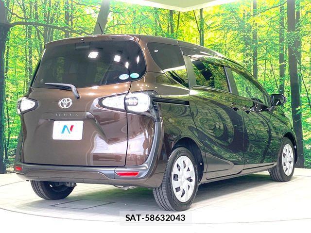 Toyota SIENTA 2015-07 7272583-17