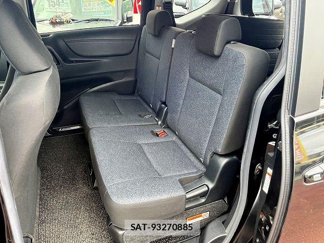 Toyota SIENTA 2018-03 7272930-18
