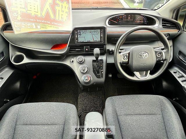 Toyota SIENTA 2018-03 7272930-1