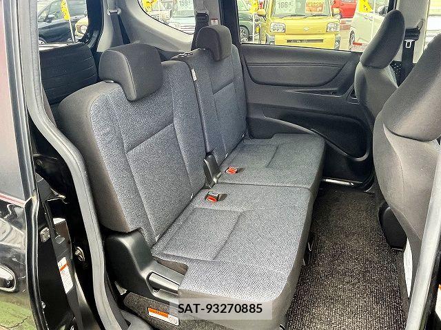Toyota SIENTA 2018-03 7272930-19