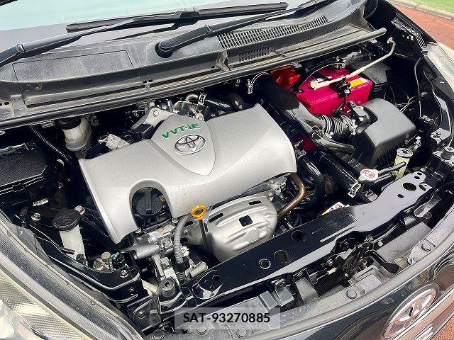 Toyota SIENTA 2018-03 7272930-27