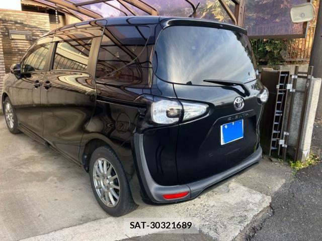 Toyota SIENTA 2018-06 7330080-3