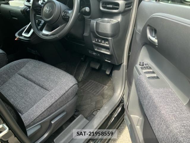 Toyota SIENTA 2023-04 7330042-11