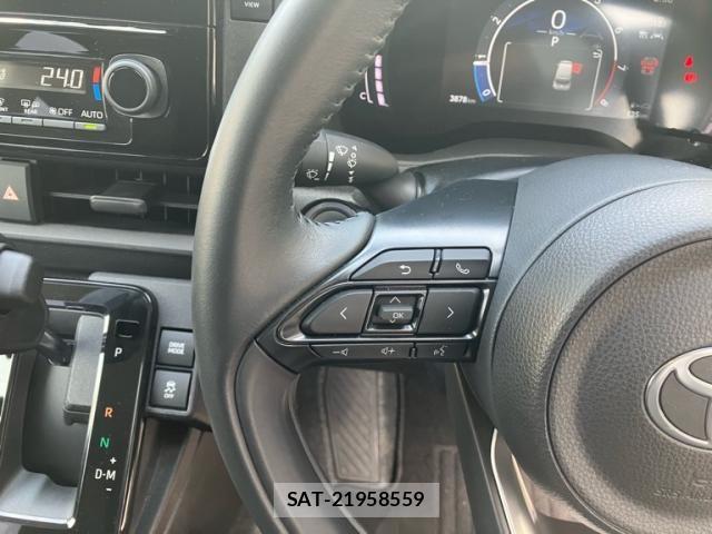 Toyota SIENTA 2023-04 7330042-15