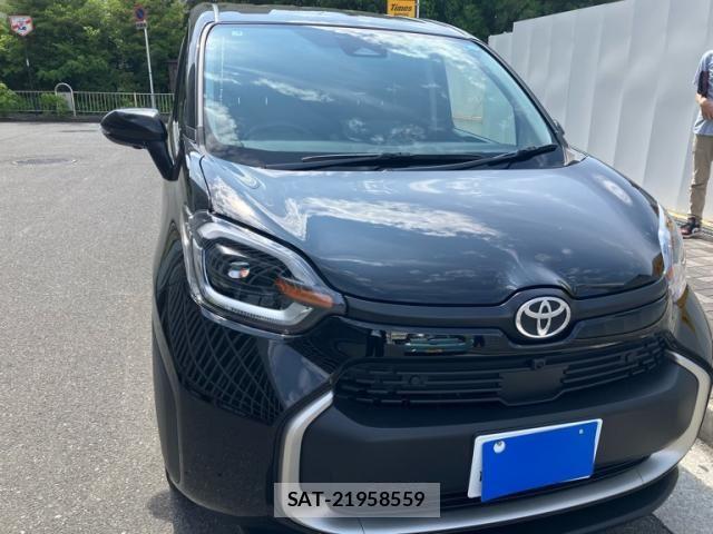 Toyota SIENTA 2023-04 7330042-1