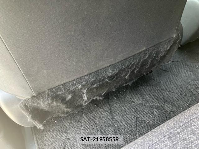 Toyota SIENTA 2023-04 7330042-25