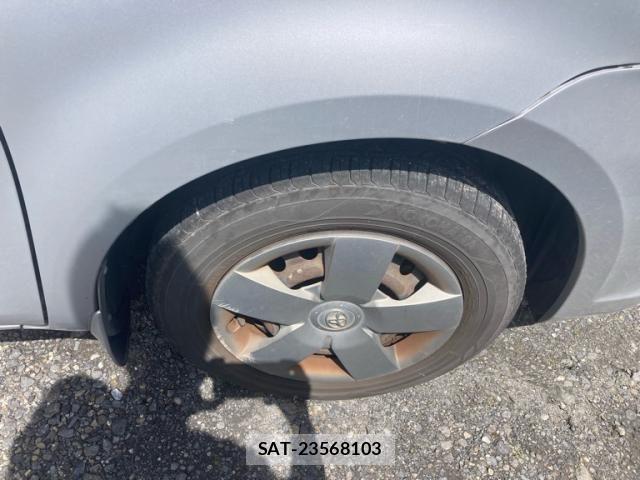 Toyota SIENTA 2011-12 7330085-9