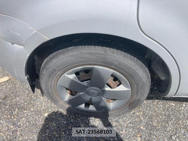 Toyota SIENTA 2011-12 7330085-12