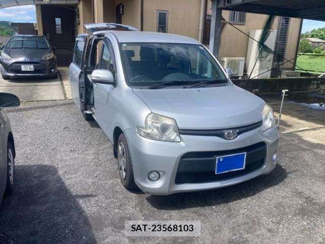 Toyota SIENTA 2011-12 7330085-2