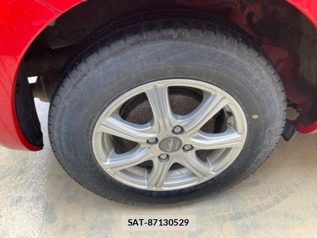 Toyota SIENTA 2012-01 7330084-9