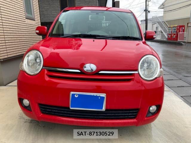 Toyota SIENTA 2012-01 7330084-1