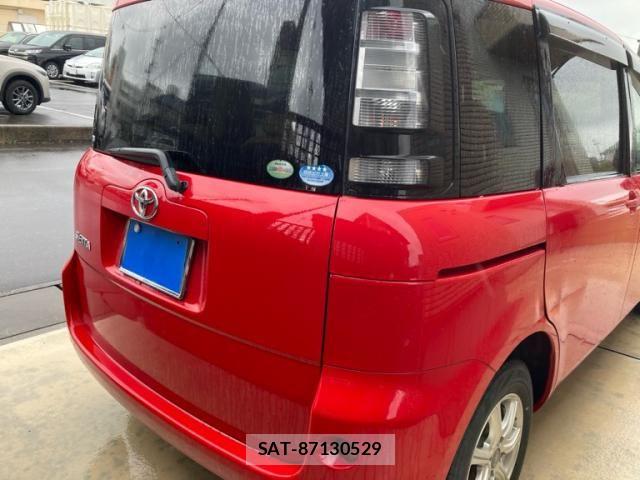 Toyota SIENTA 2012-01 7330084-3