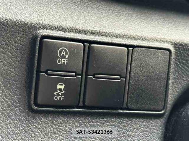 Toyota SIENTA 2016-09 7330078-23