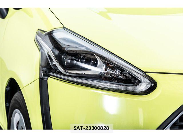 Toyota SIENTA 2015-09 7330064-13