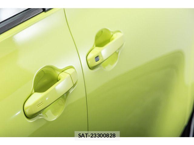 Toyota SIENTA 2015-09 7330064-17