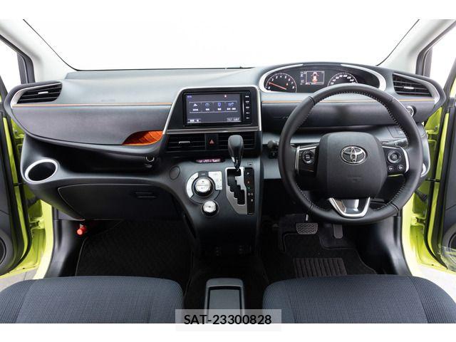 Toyota SIENTA 2015-09 7330064-1