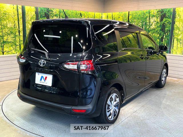 Toyota SIENTA 2019-11 7330061-16
