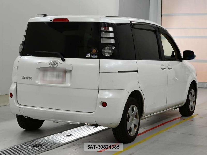 Toyota SIENTA 2009 7332874-1