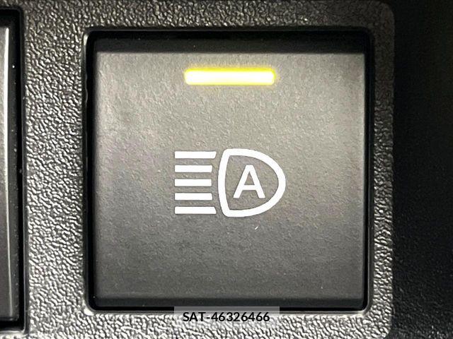 Toyota SIENTA 2023-12 7330047-6
