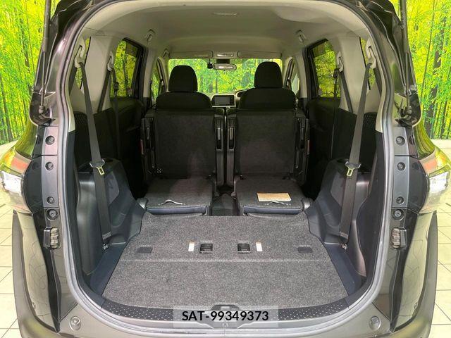 Toyota SIENTA 2016-07 7330063-10