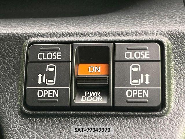 Toyota SIENTA 2016-07 7330063-4