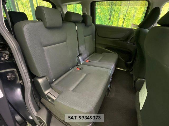 Toyota SIENTA 2016-07 7330063-8