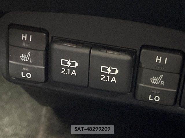 Toyota SIENTA 2019-04 7330054-4