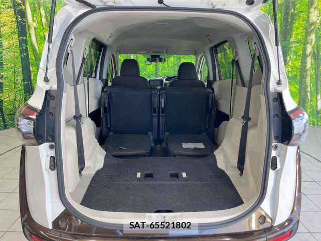 Toyota SIENTA 2016-03 7330065-11