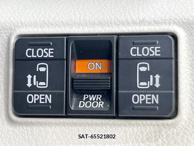 Toyota SIENTA 2016-03 7330065-3