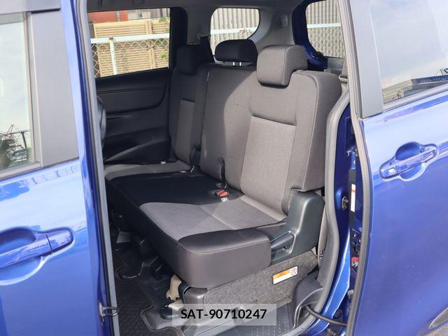 Toyota SIENTA 2022-06 7330055-9