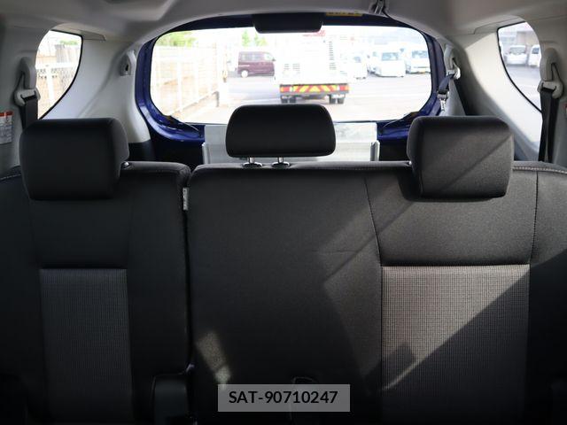 Toyota SIENTA 2022-06 7330055-10