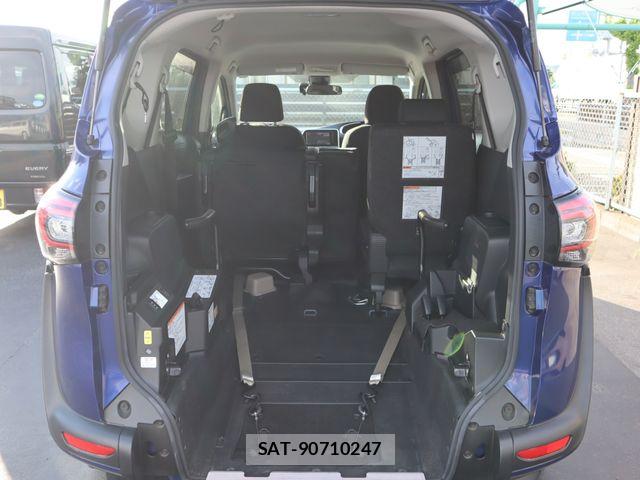 Toyota SIENTA 2022-06 7330055-3