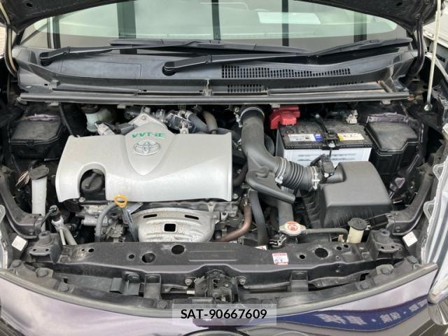 Toyota SIENTA 2018-09 7330082-17
