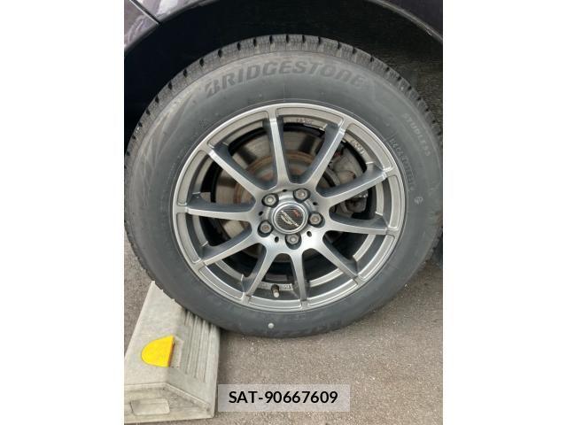 Toyota SIENTA 2018-09 7330082-7