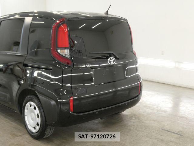 Toyota SIENTA 2024-05 7330060-11