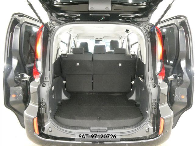 Toyota SIENTA 2024-05 7330060-14