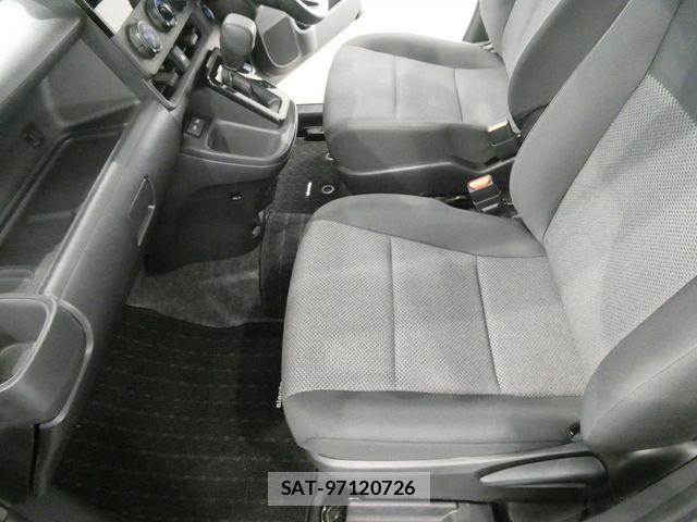 Toyota SIENTA 2024-05 7330060-18